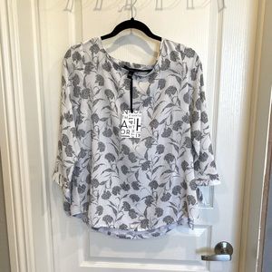 41Hawthorn size medium top